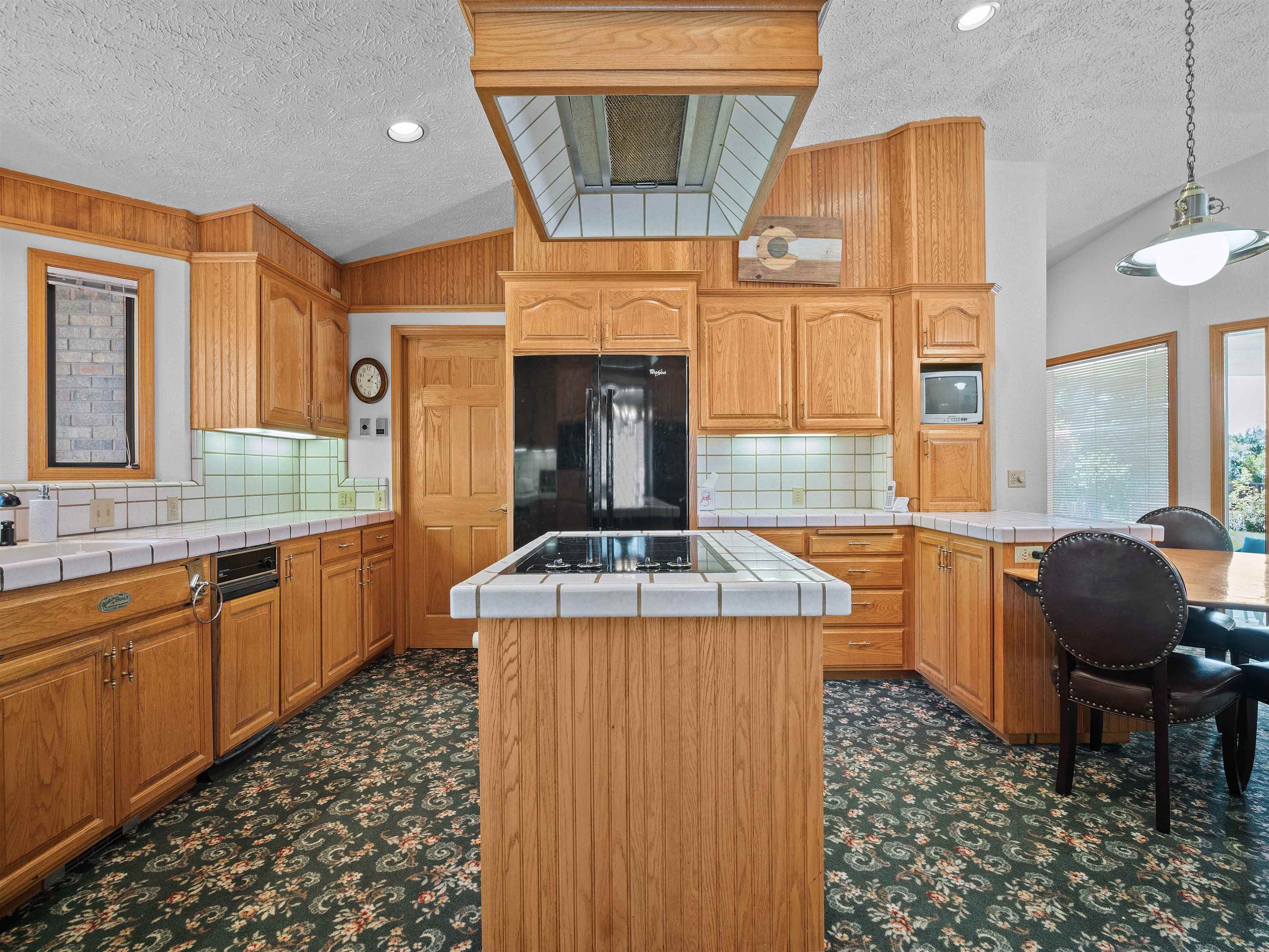 2695 Wilshire Court