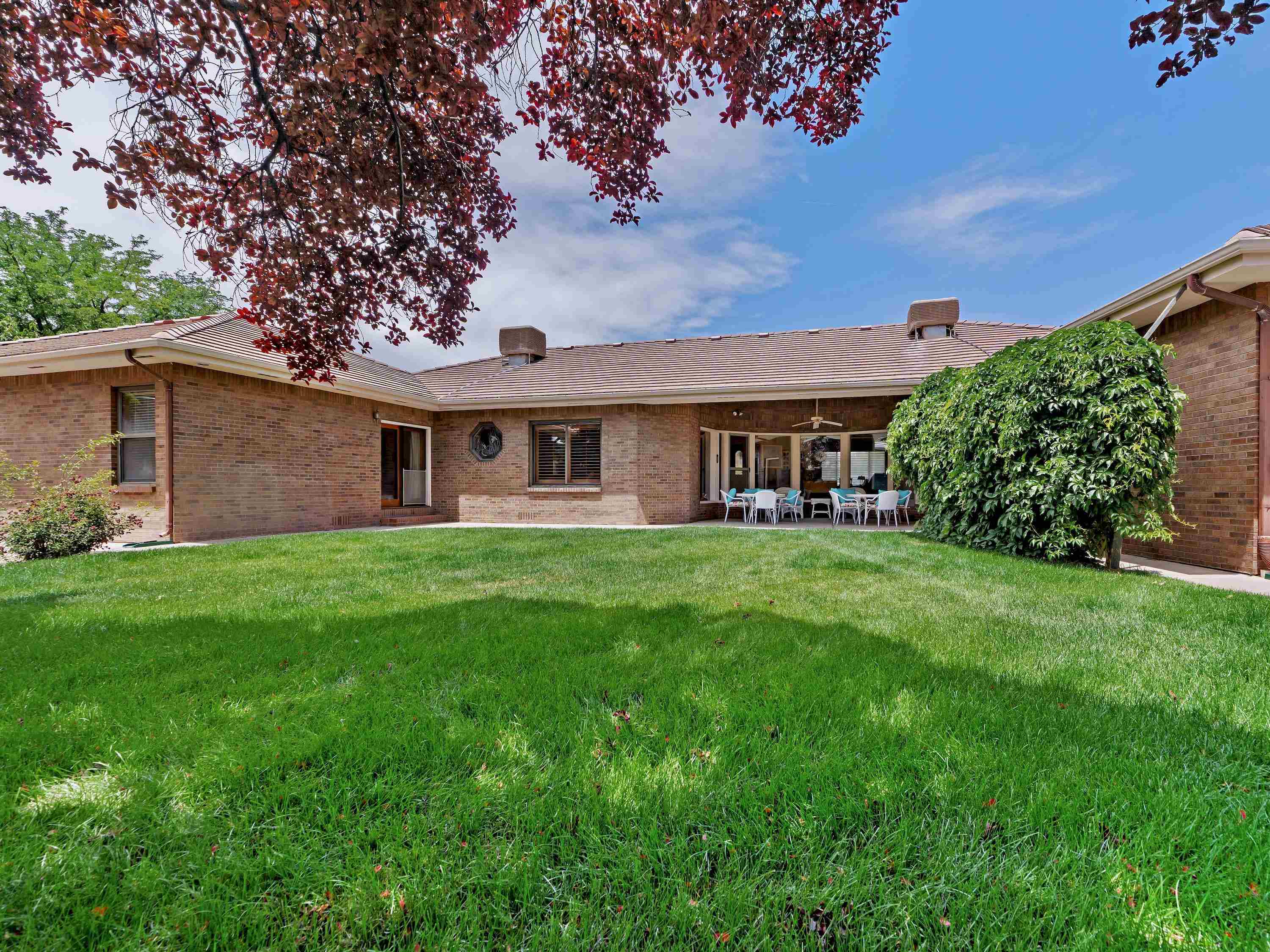 2695 Wilshire Court