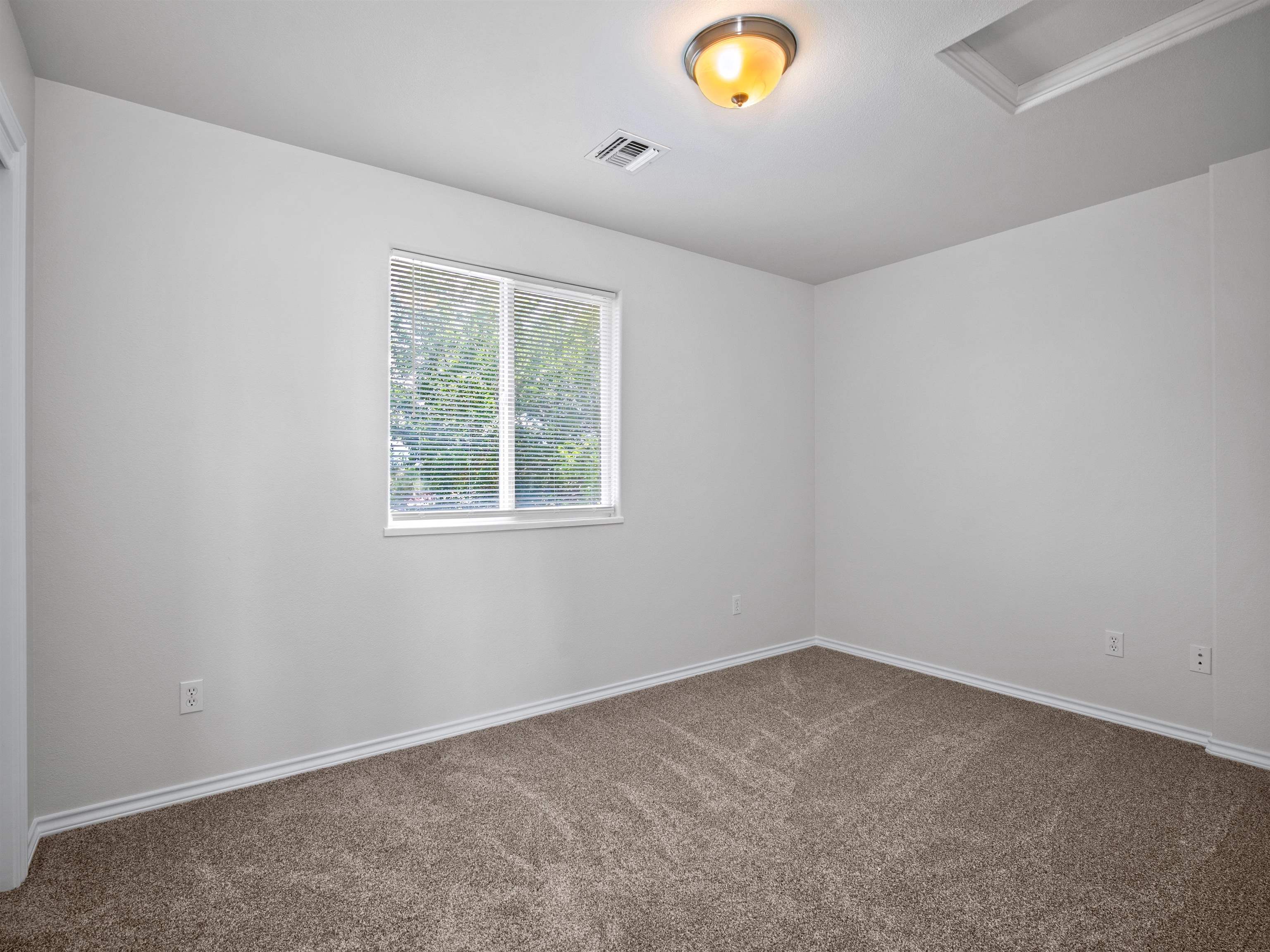 637 Longs Peak Court