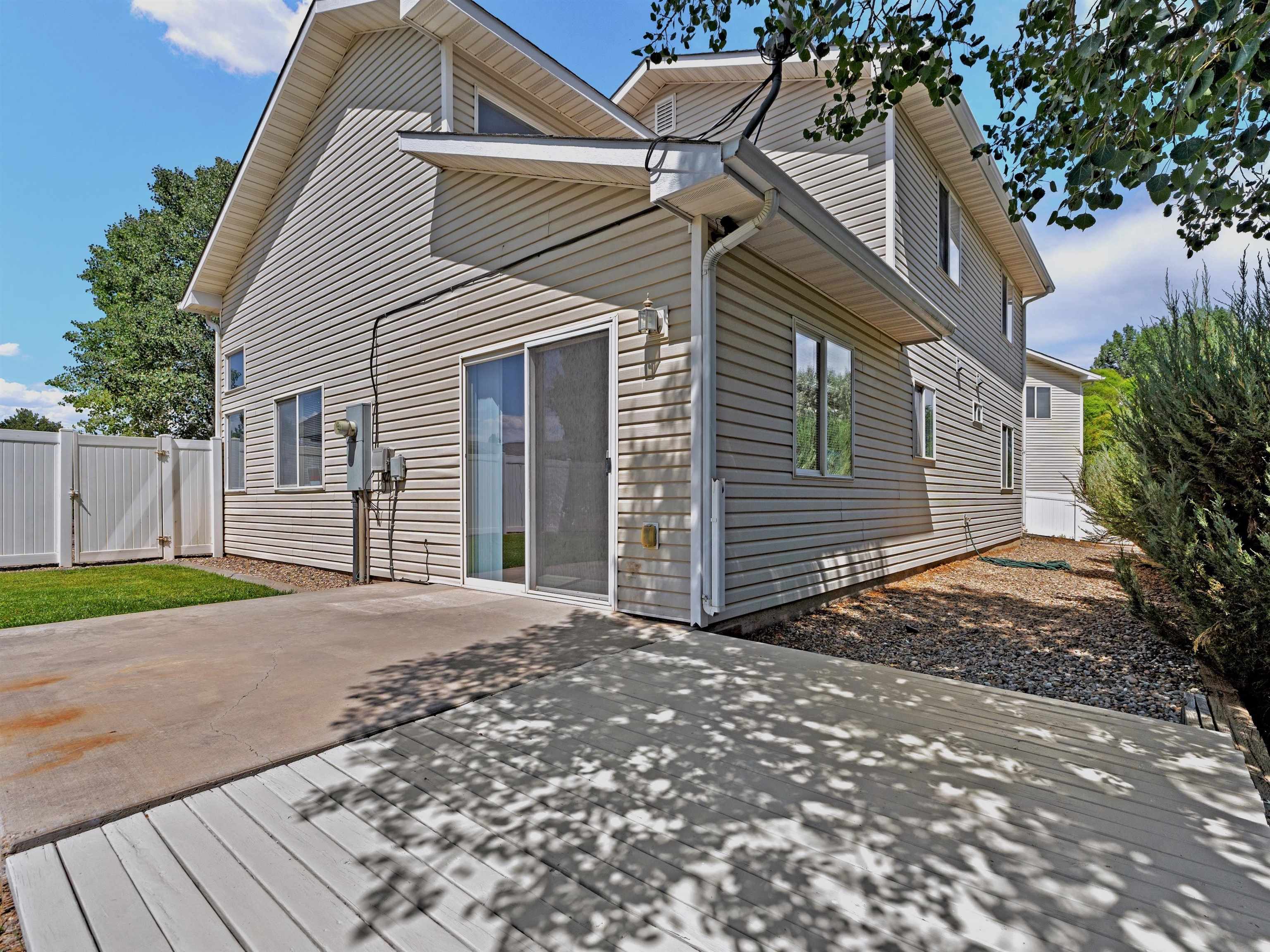 637 Longs Peak Court