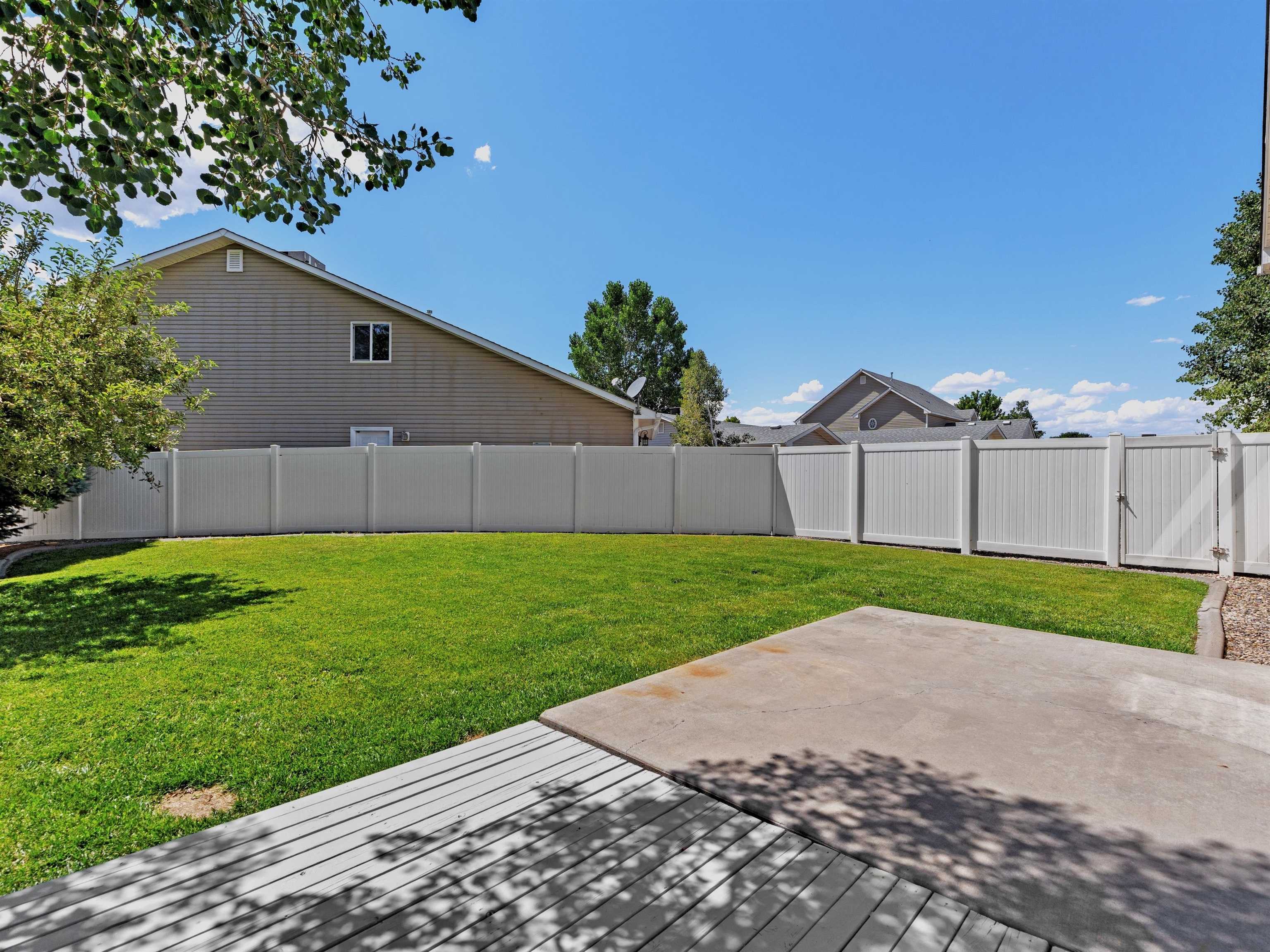 637 Longs Peak Court