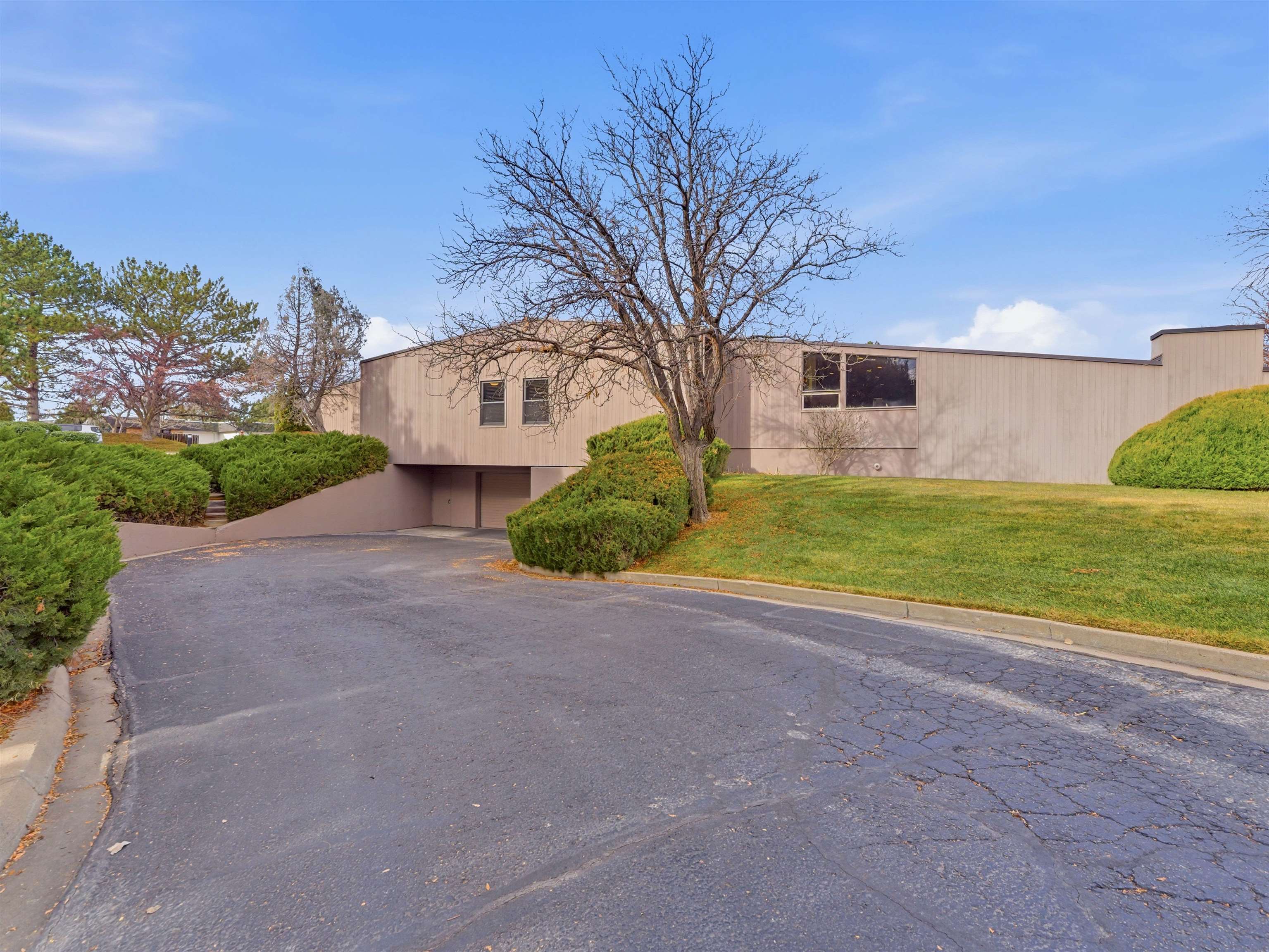 702 Golfmore Drive Unit: A