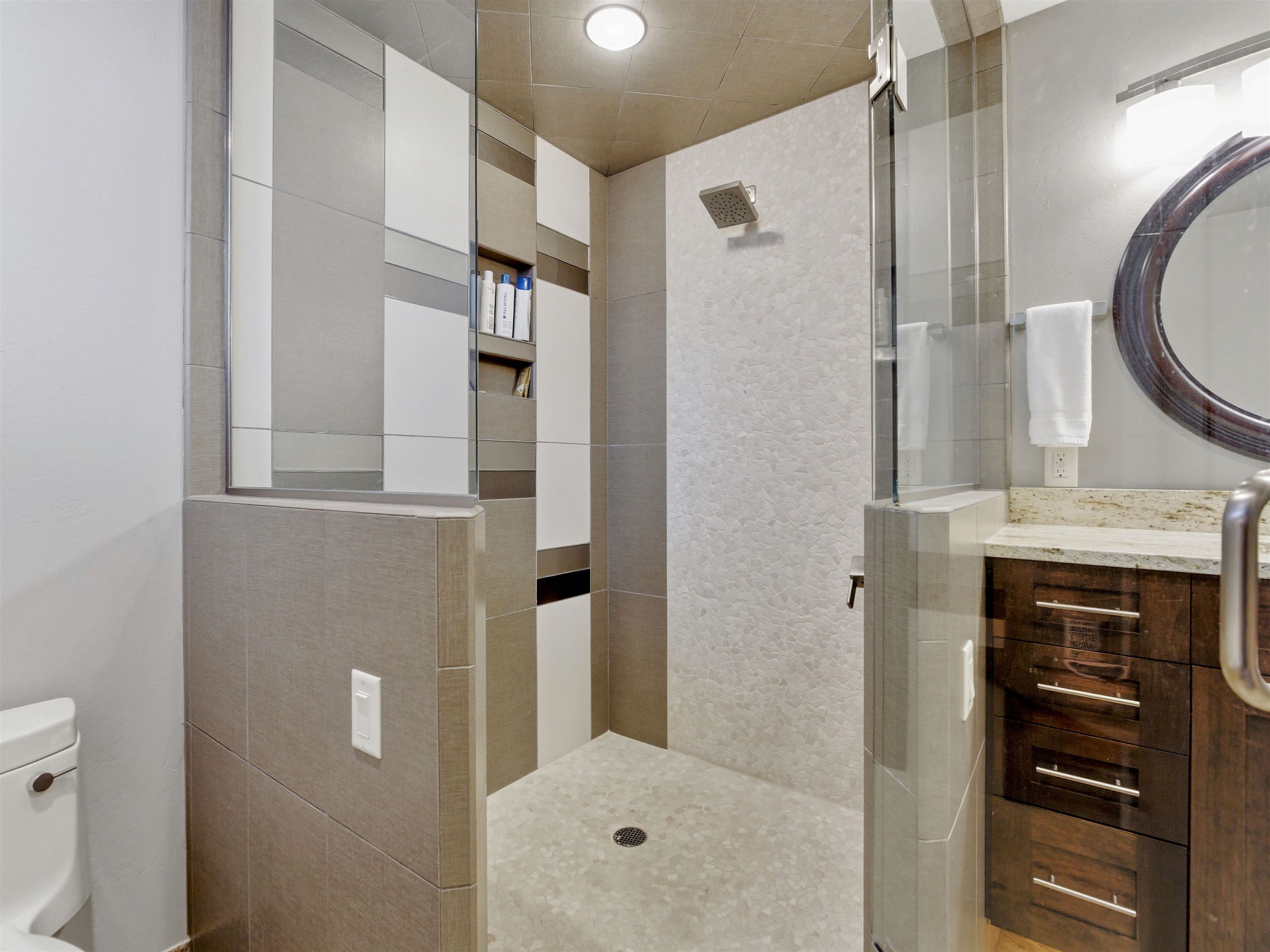 702 Golfmore Drive Unit: A