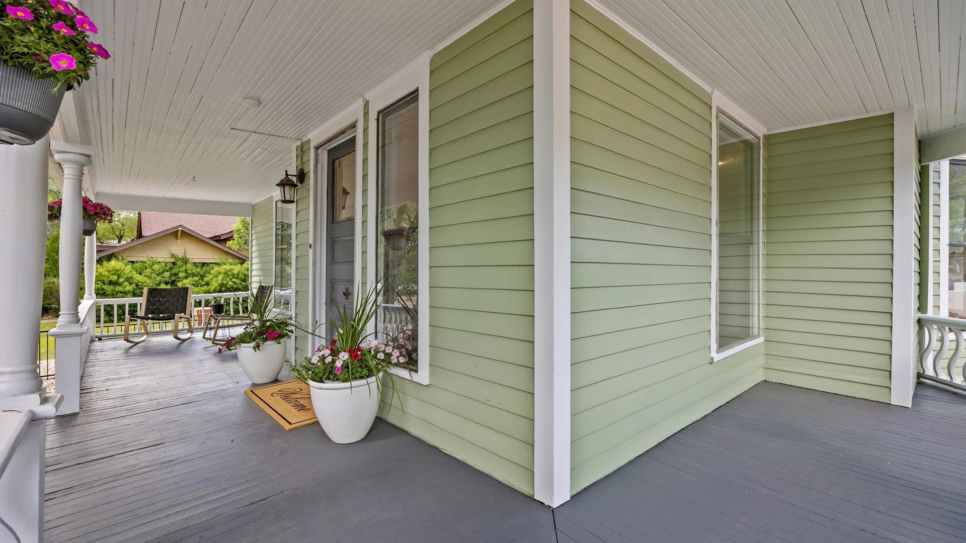 1062 Main Street