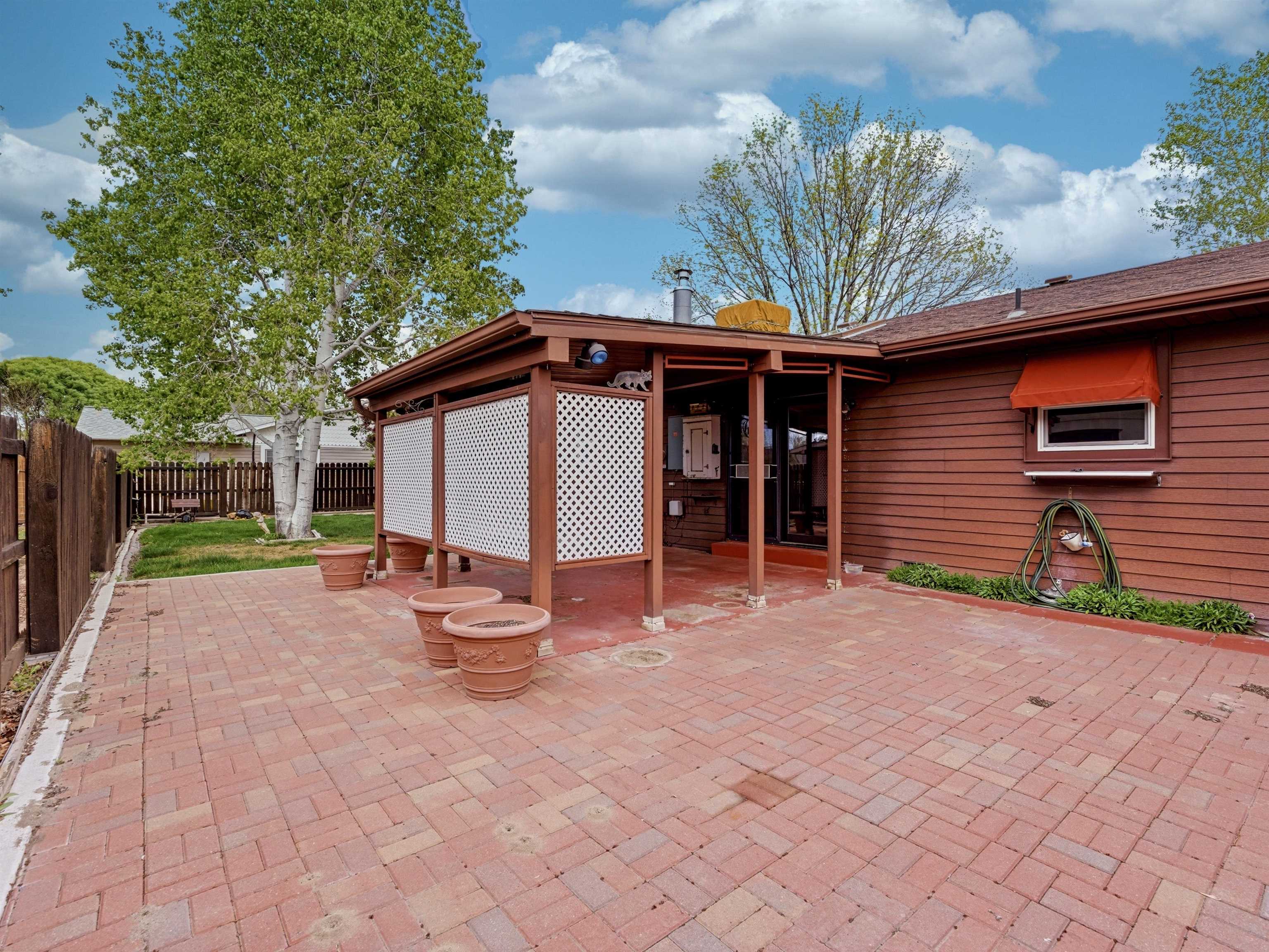 627 Oxbow Road