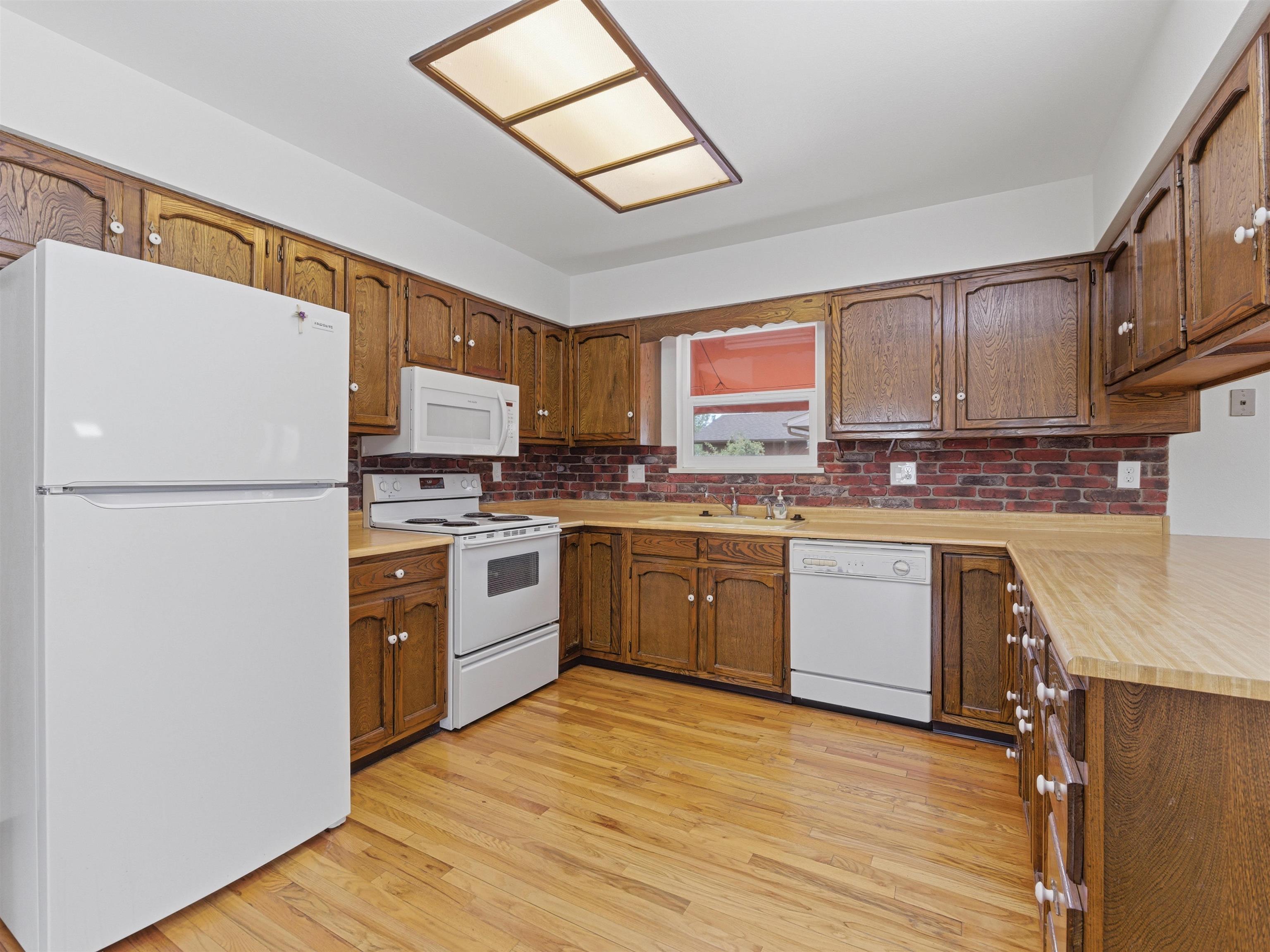 627 Oxbow Road