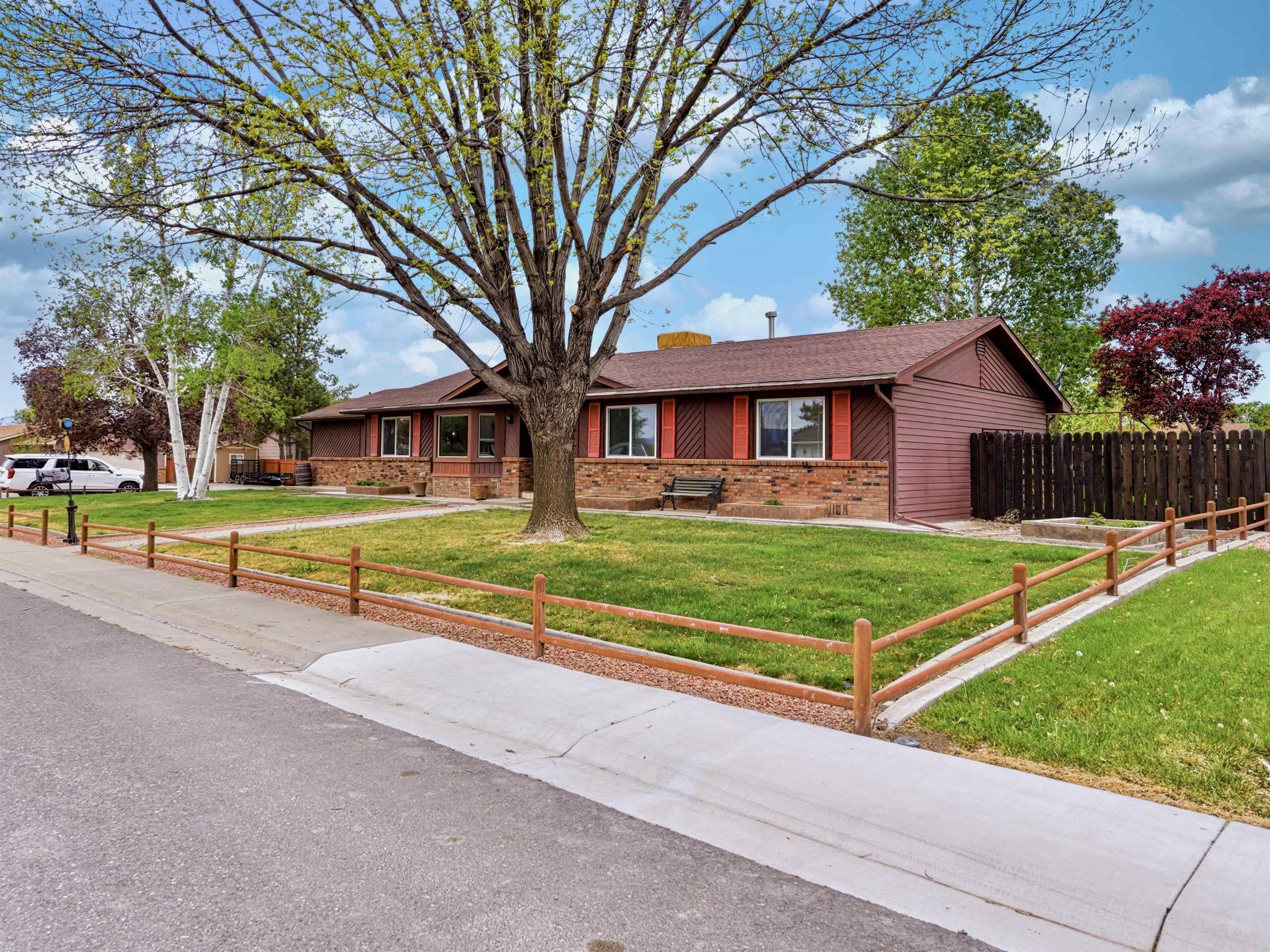627 Oxbow Road