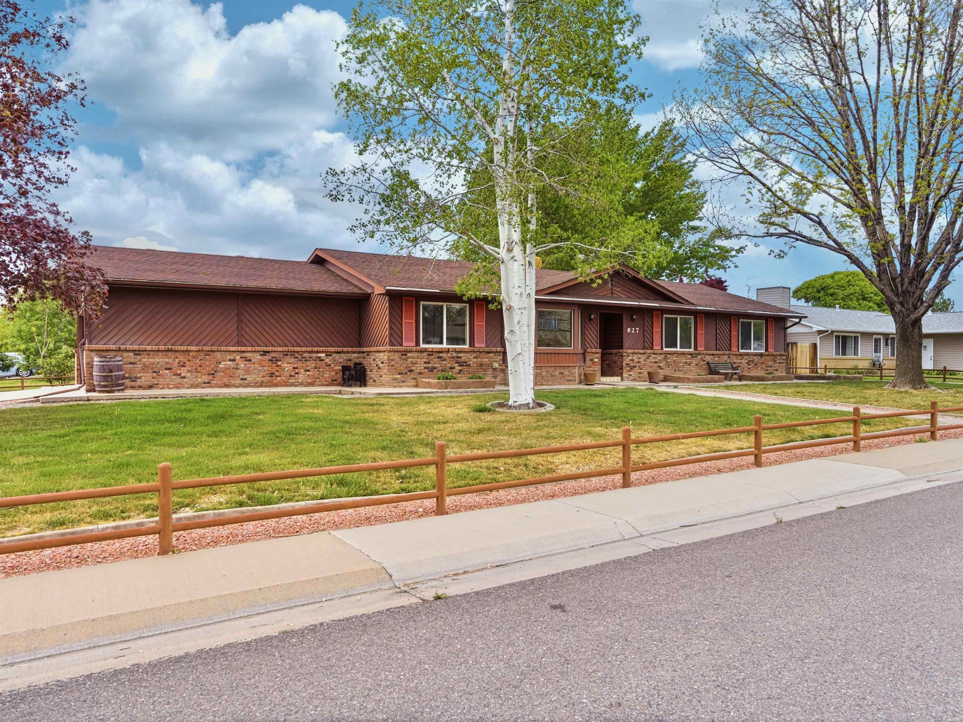 627 Oxbow Road