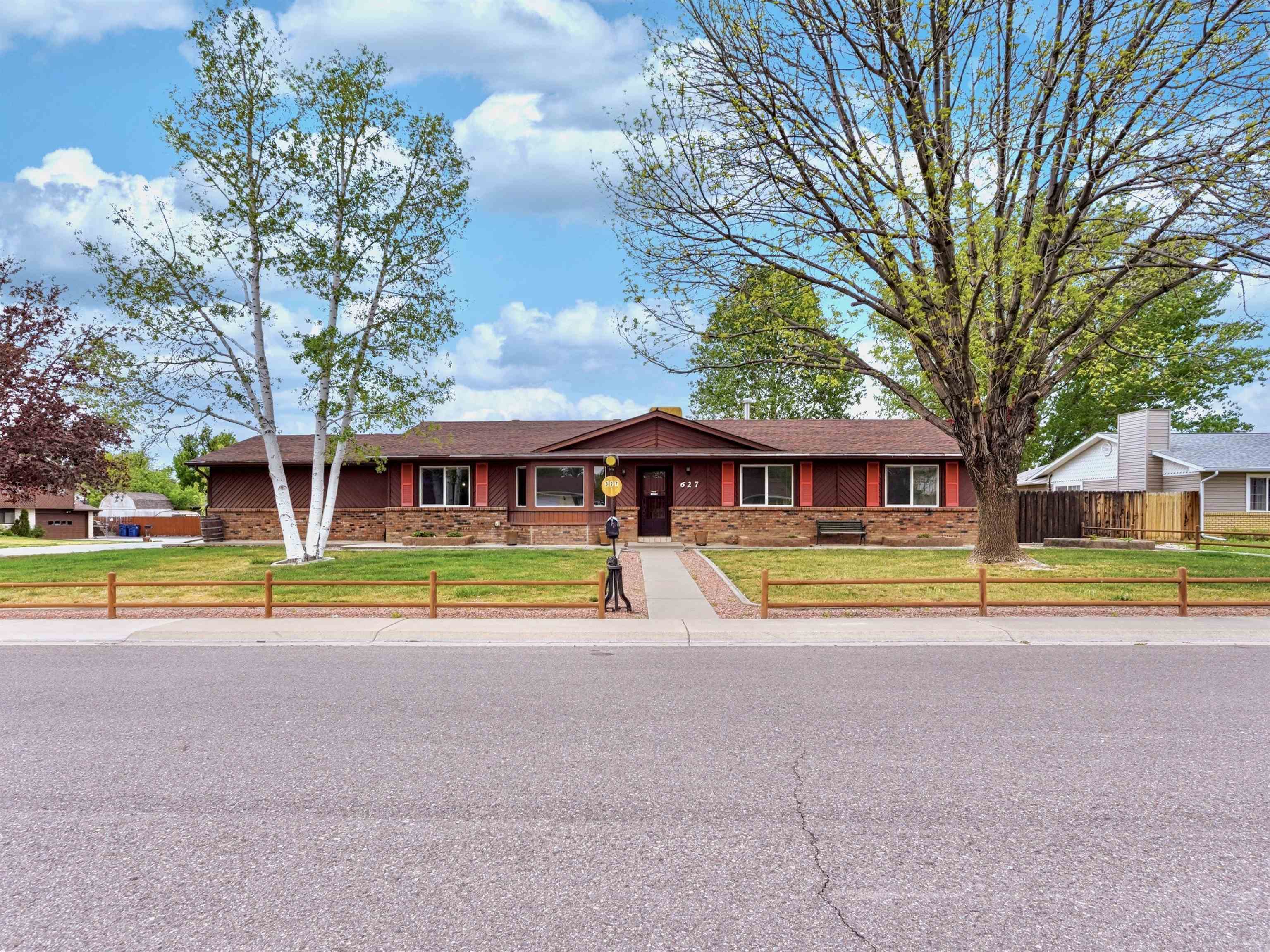 627 Oxbow Road