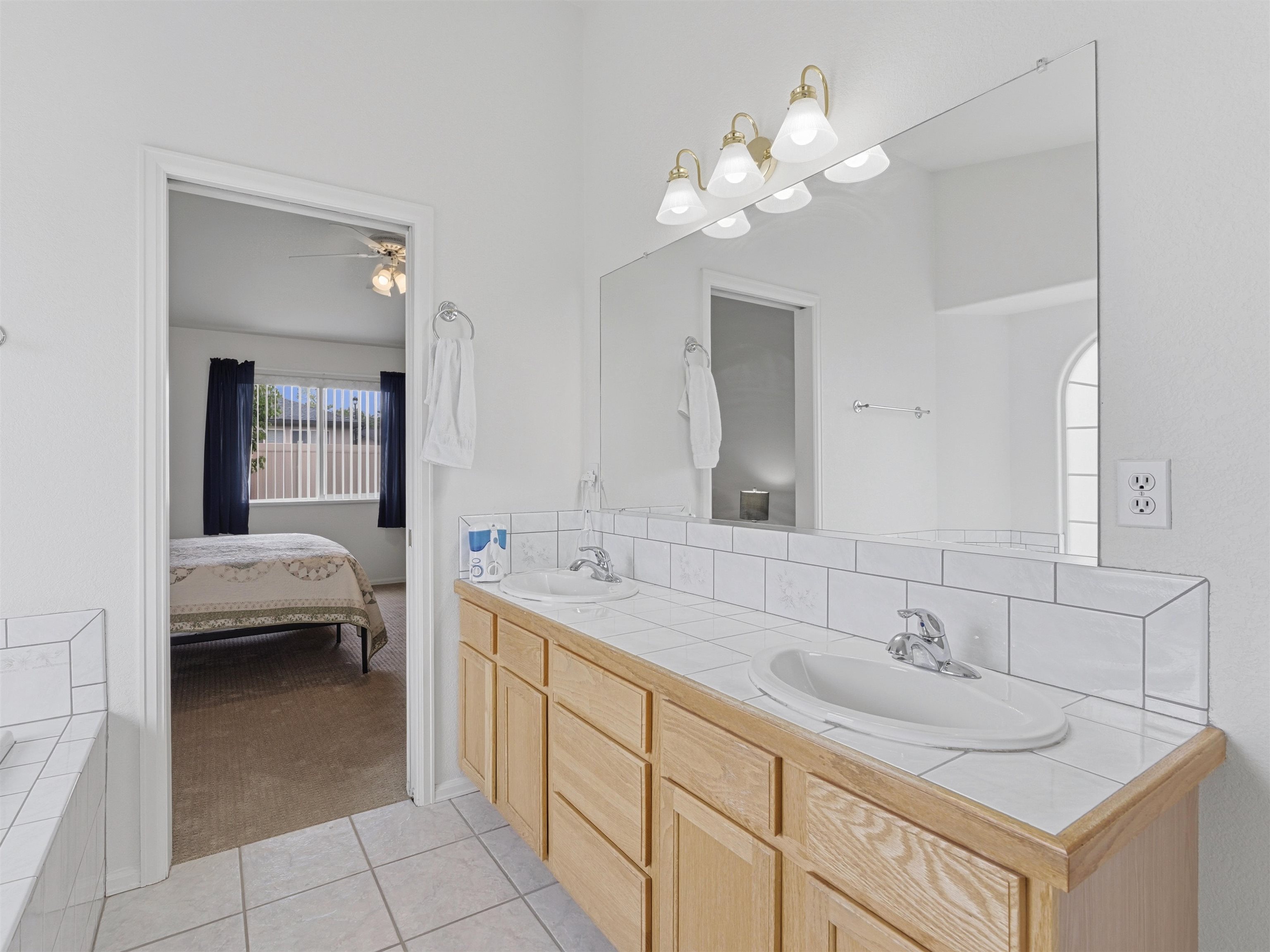 3082 Shadowbrook Court