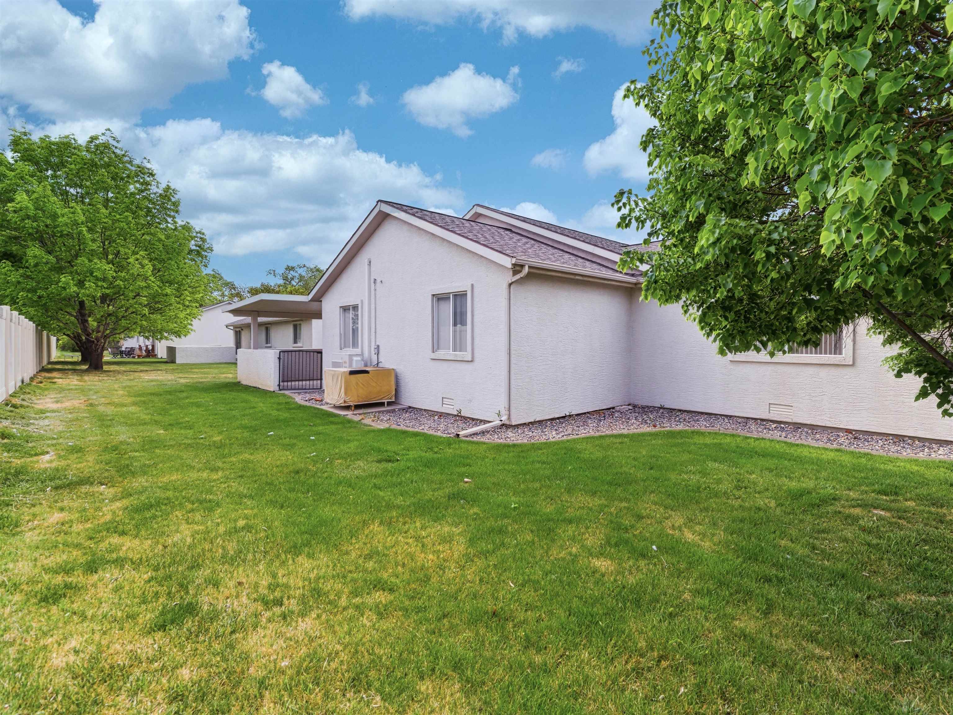 3082 Shadowbrook Court