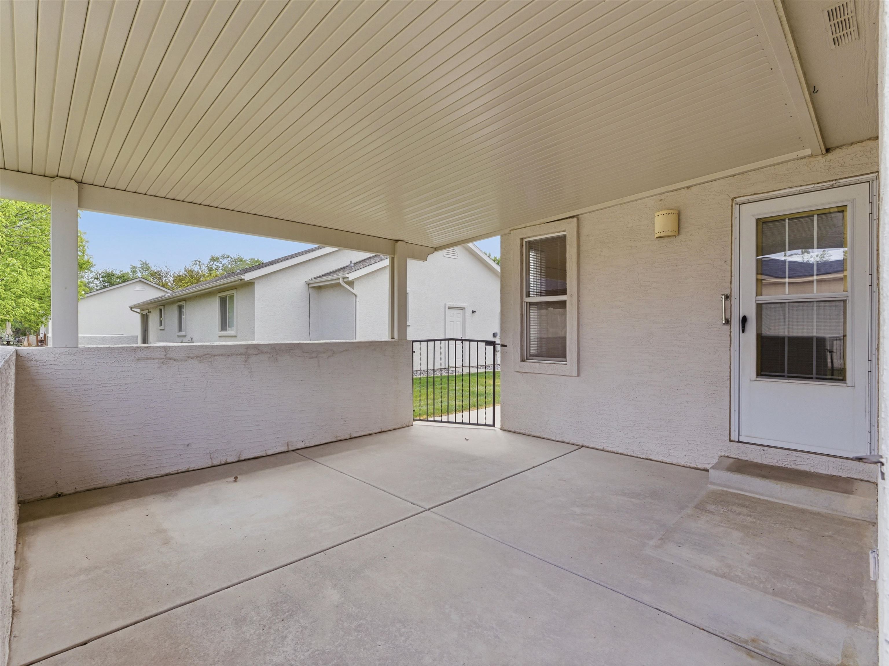 3082 Shadowbrook Court