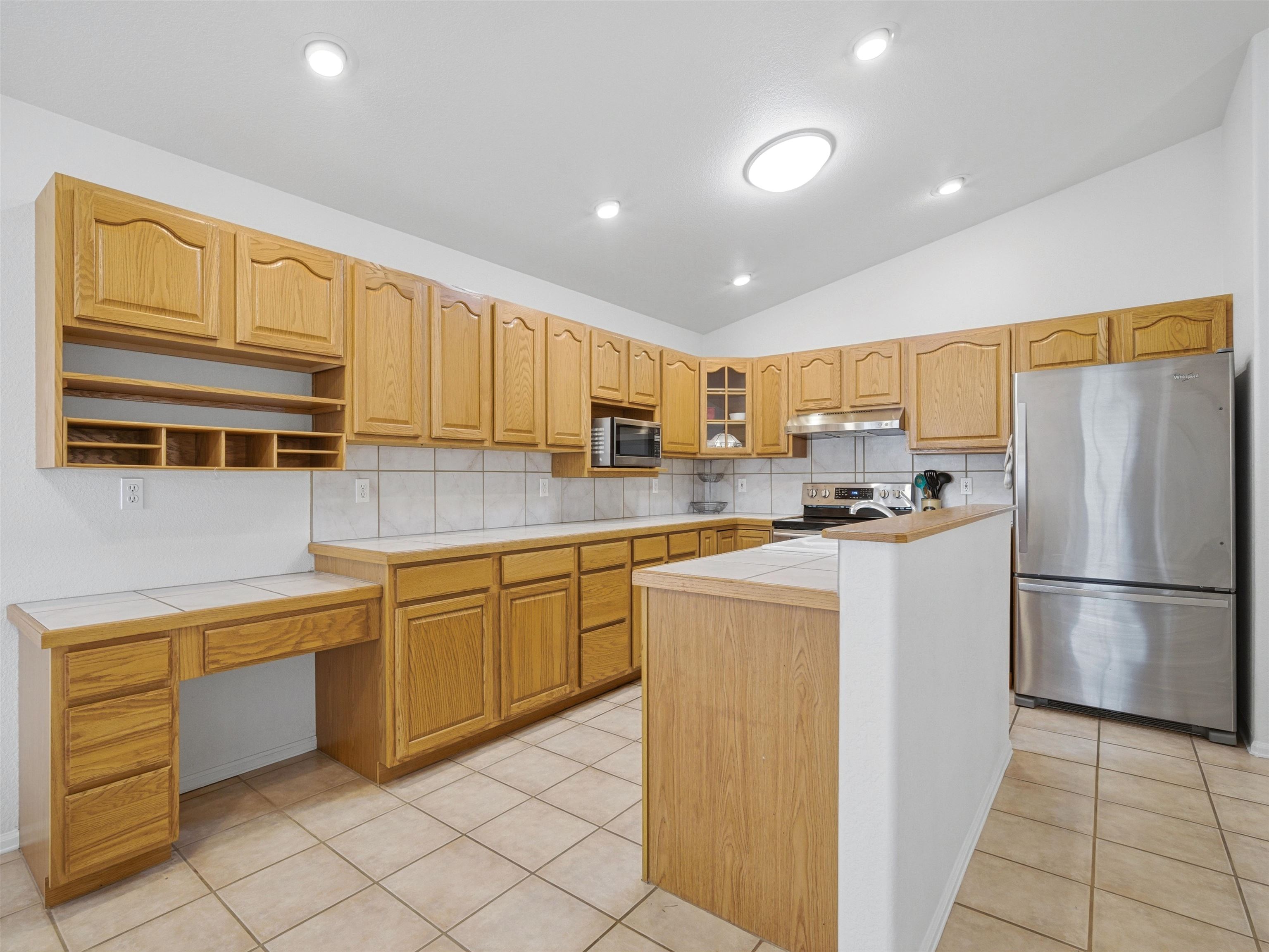 3082 Shadowbrook Court