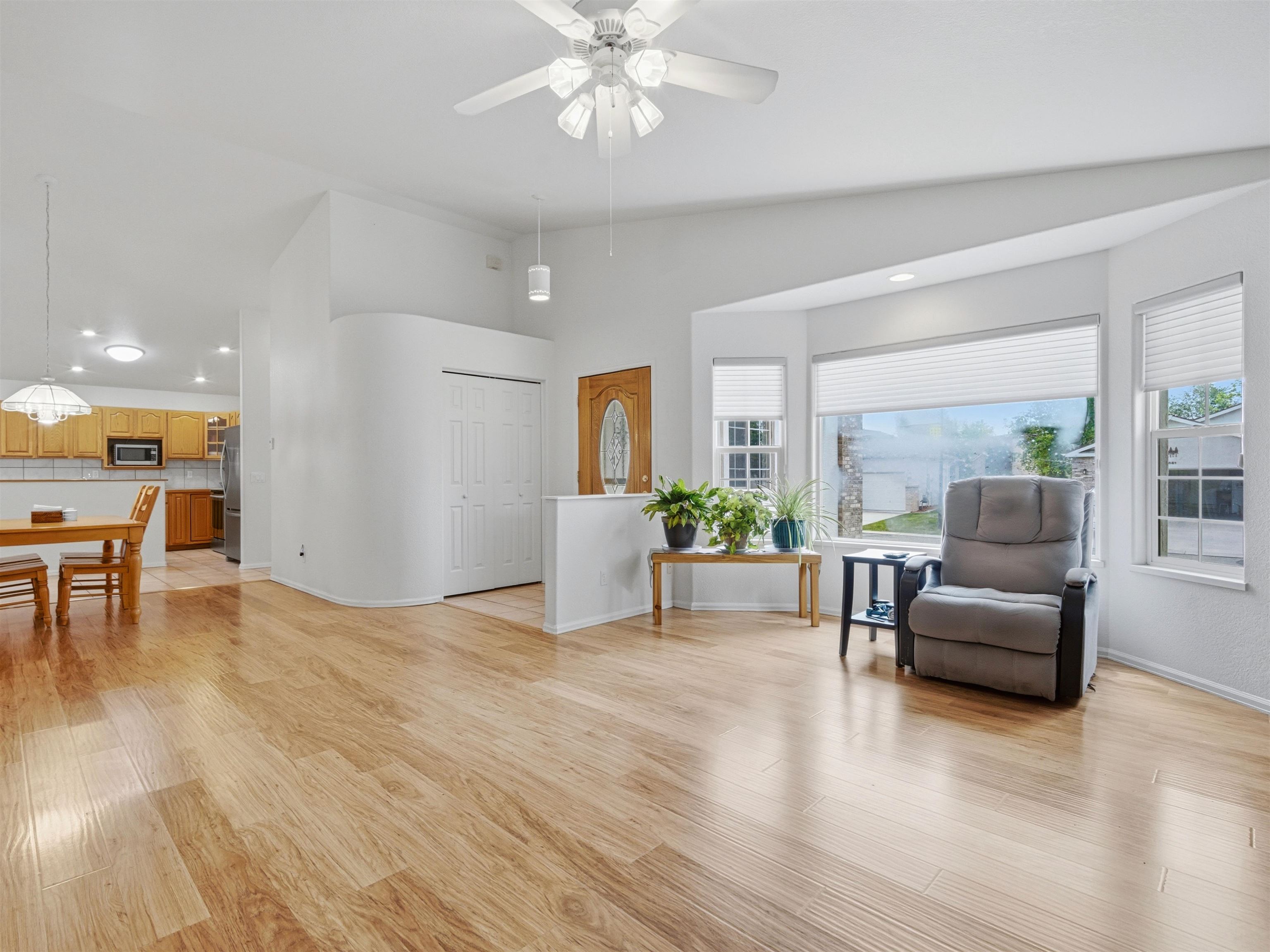3082 Shadowbrook Court