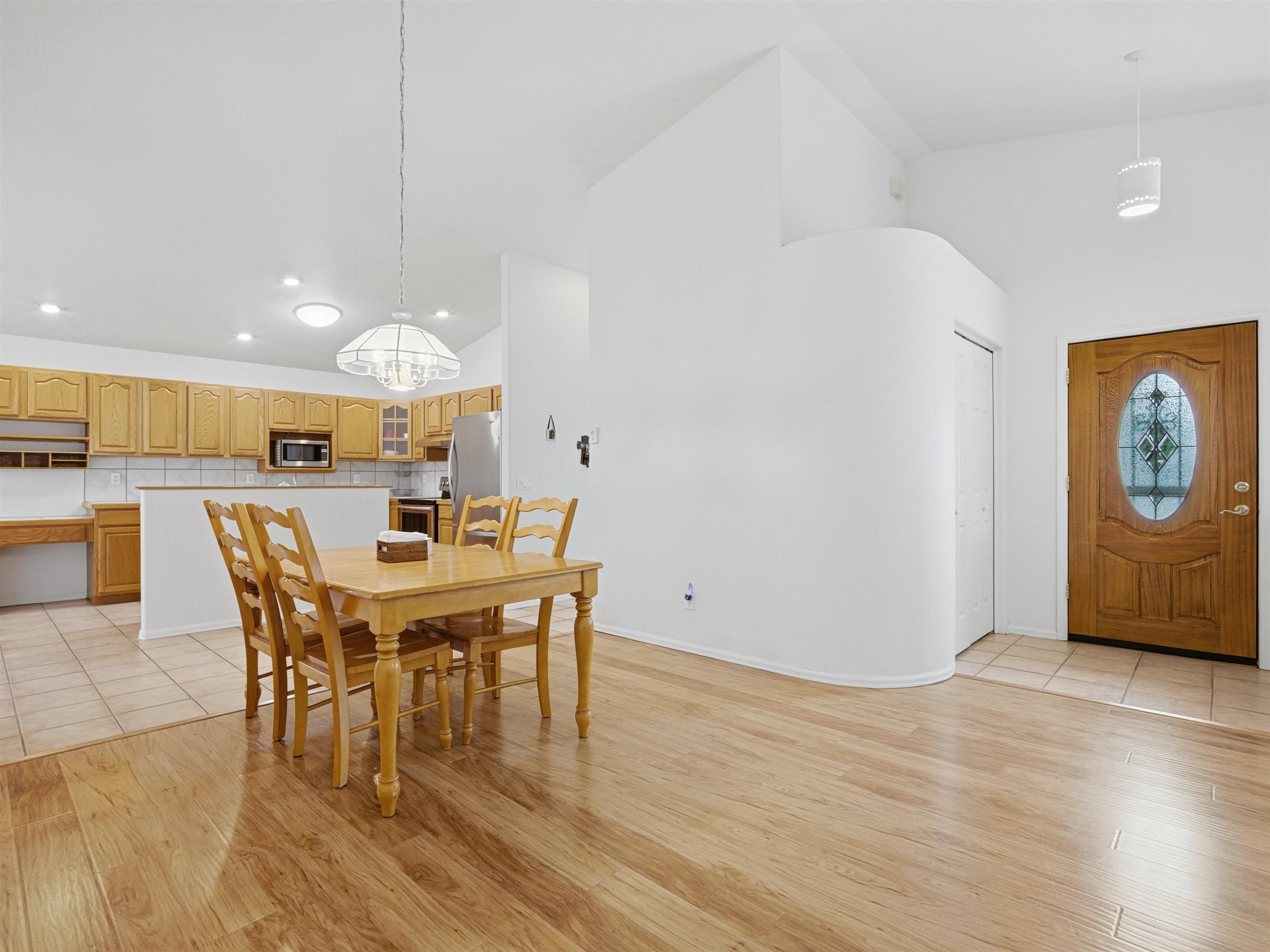 3082 Shadowbrook Court