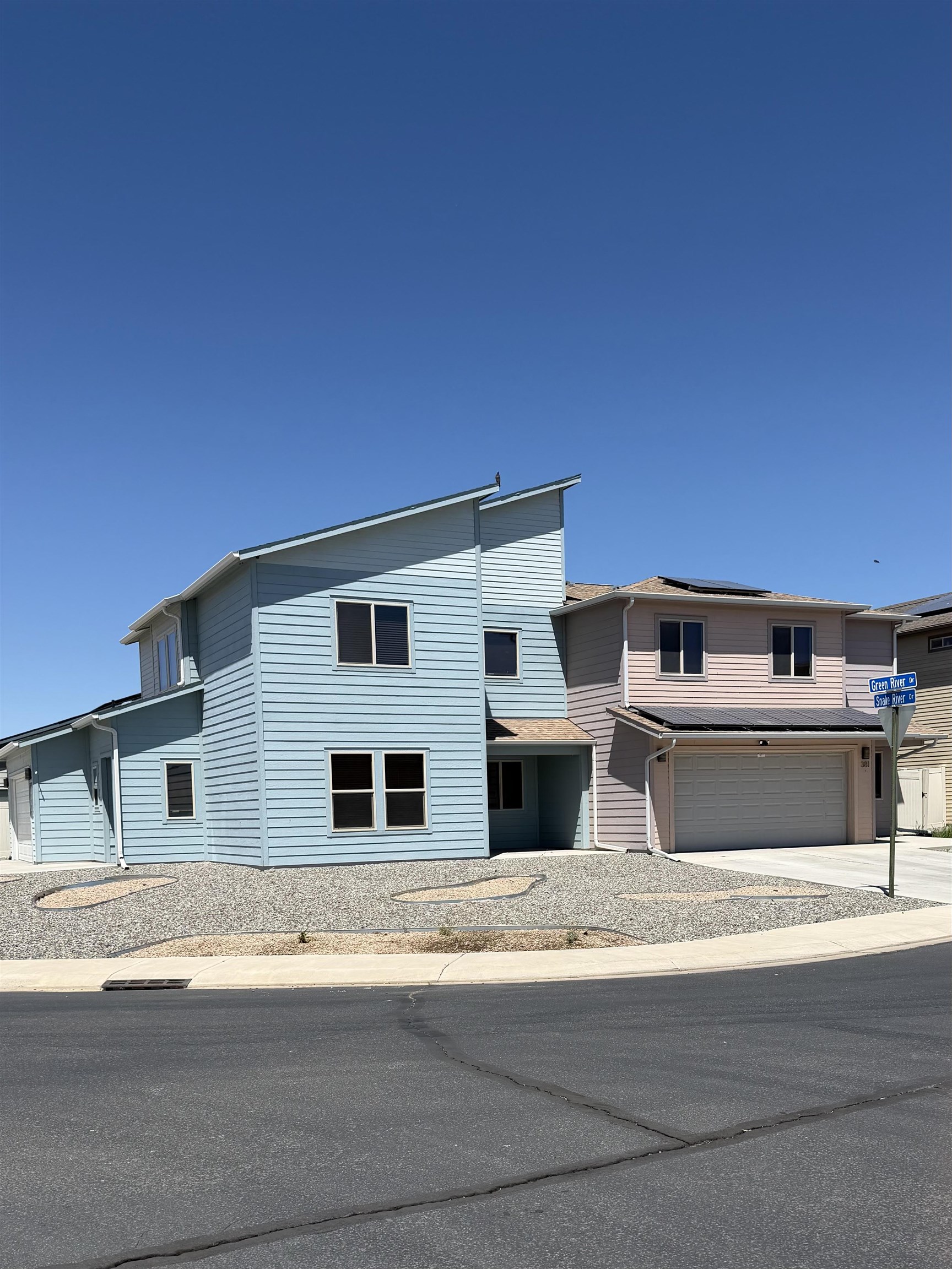 3140 Snake River Drive