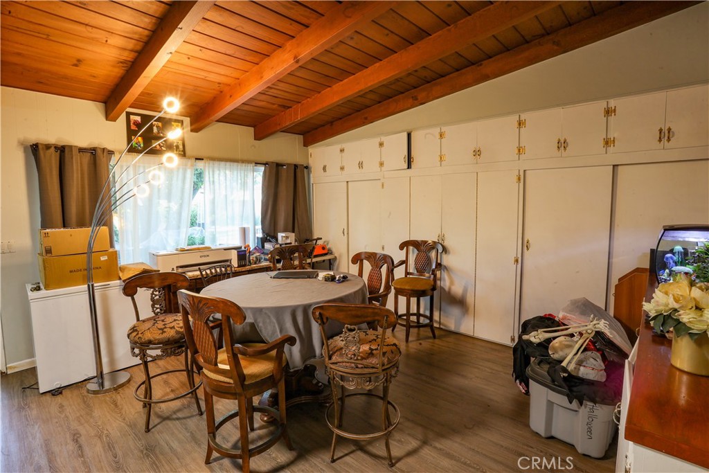 1821 W Alisal Street