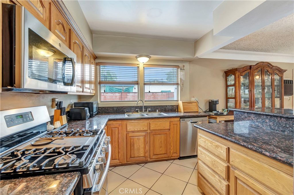 1228 S Evanwood Avenue