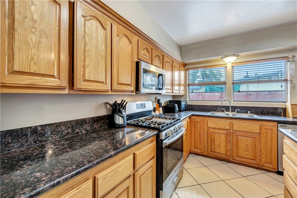 1228 S Evanwood Avenue