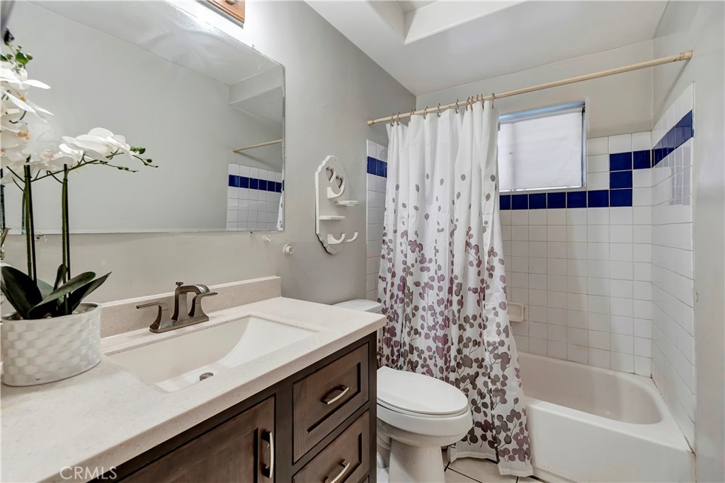 1228 S Evanwood Avenue