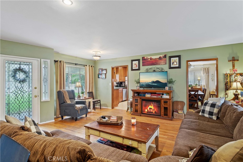 440 E Bennett Avenue