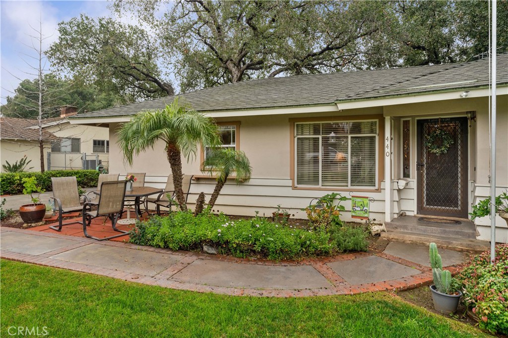 440 E Bennett Avenue