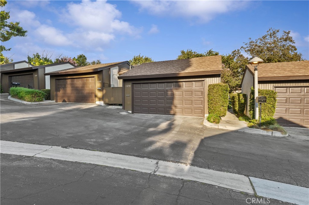 1278 Whisperglen Lane