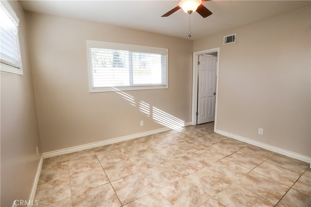 4586 Harrison Street