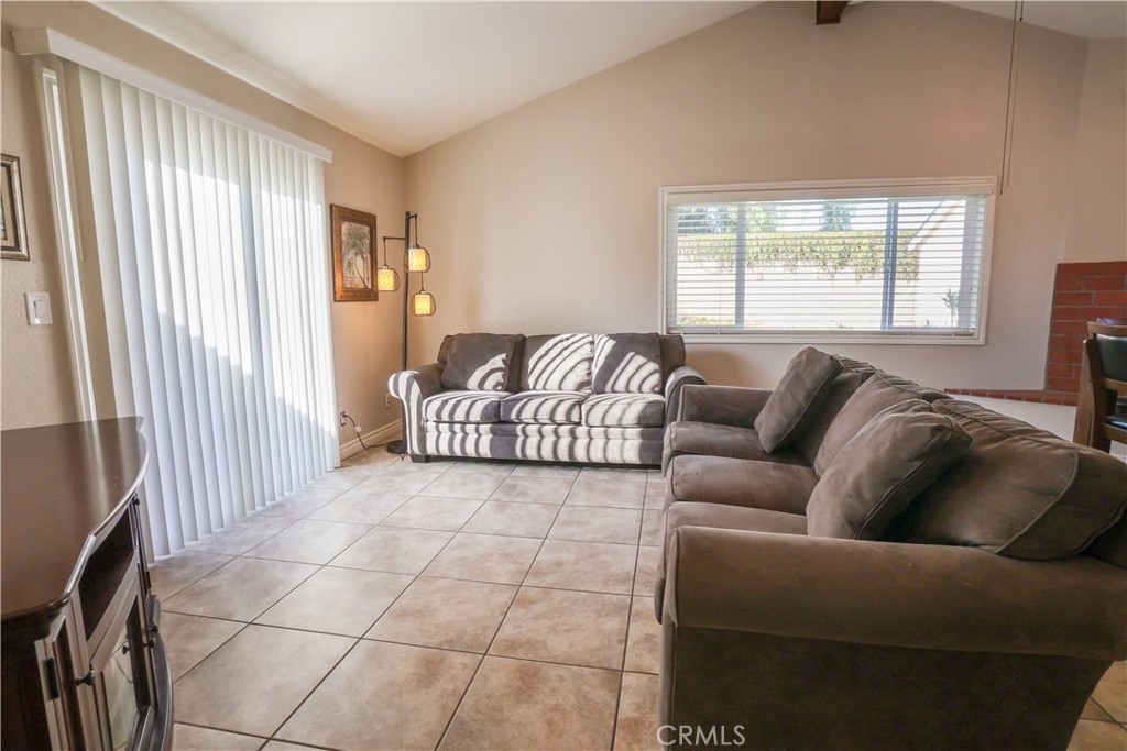 4586 Harrison Street