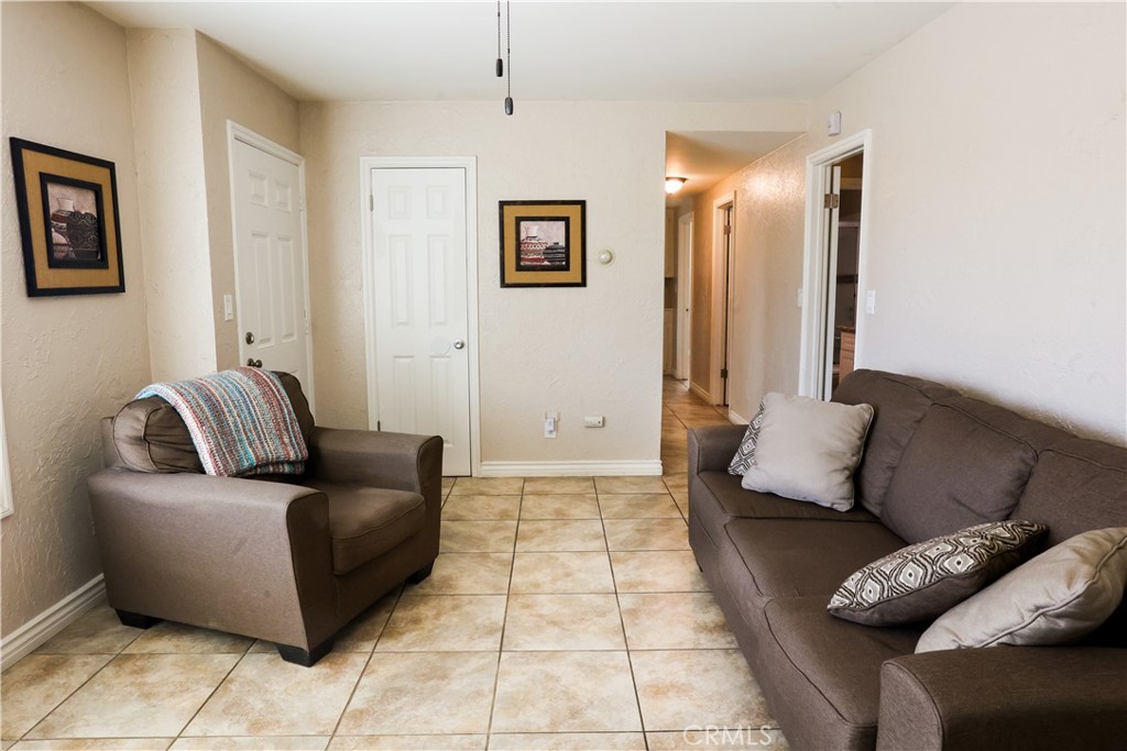 4586 Harrison Street