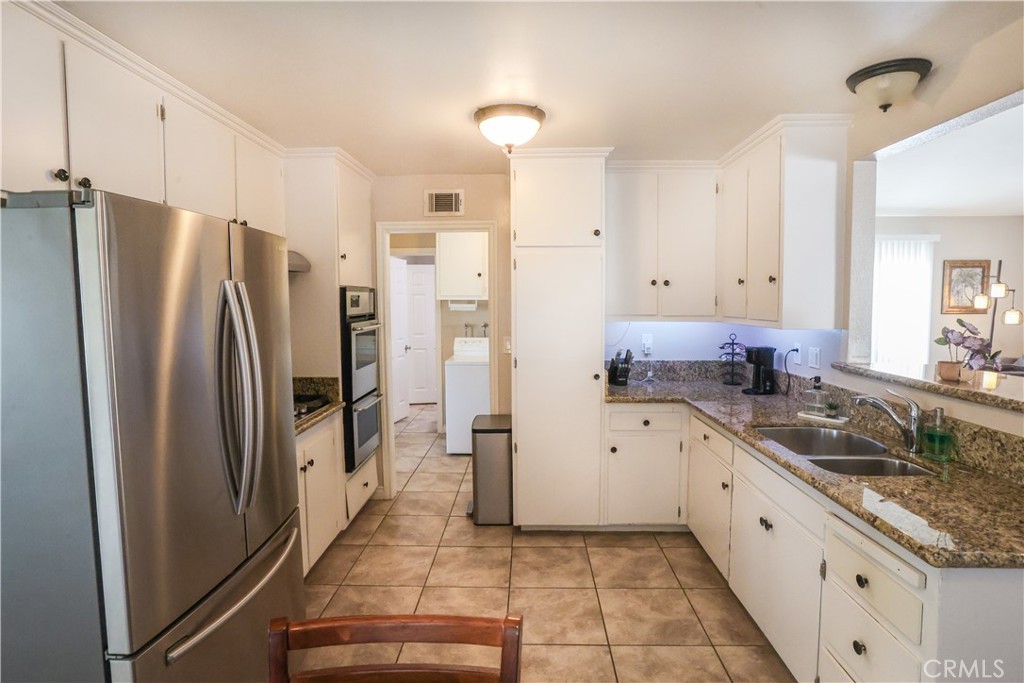 4586 Harrison Street