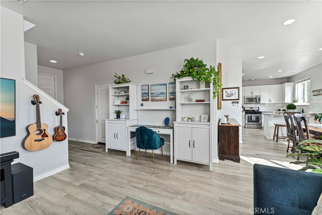 1357 Bonnie Cove Avenue