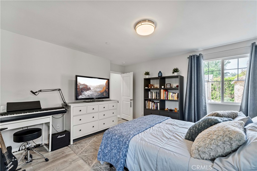 1357 Bonnie Cove Avenue