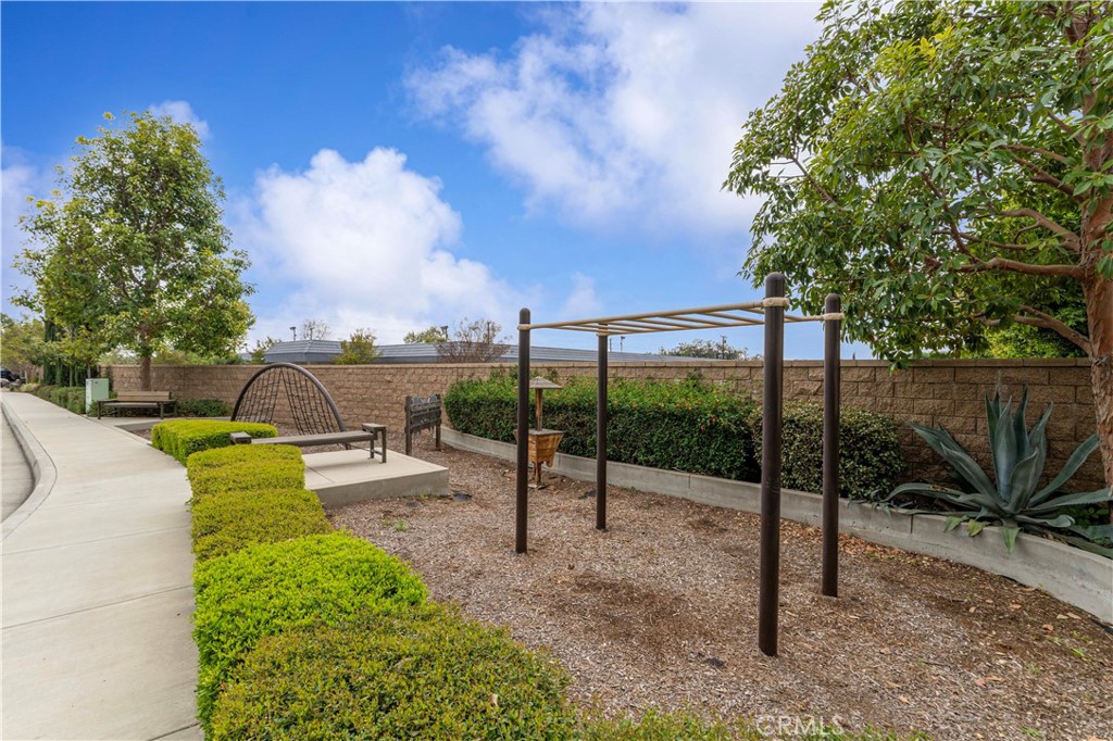 1357 Bonnie Cove Avenue