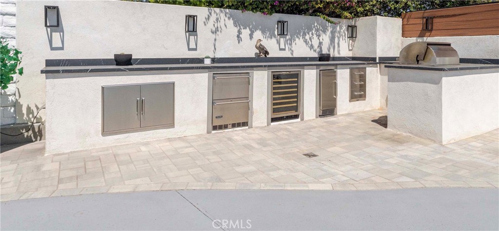 7520 Bobbyboyar Avenue