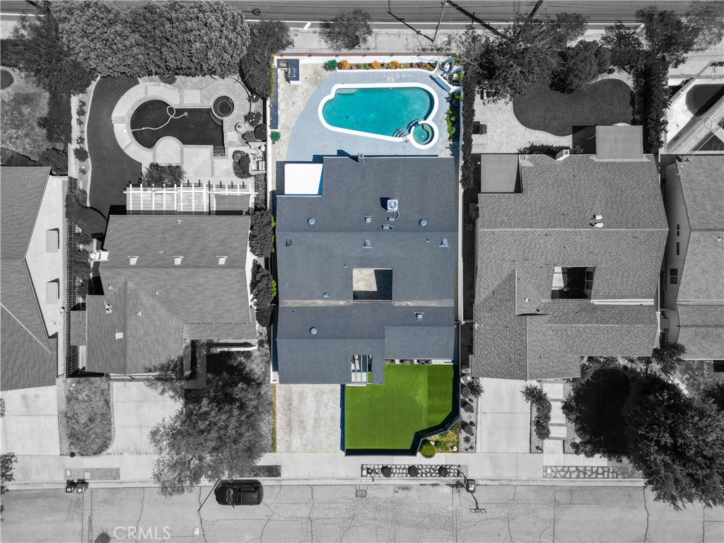 7520 Bobbyboyar Avenue