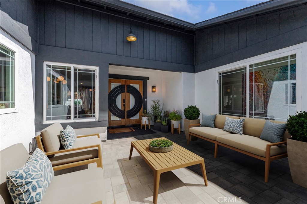 7520 Bobbyboyar Avenue