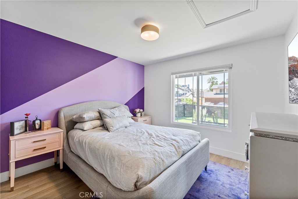 7520 Bobbyboyar Avenue