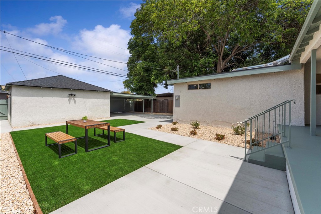 4307 Artesia Boulevard