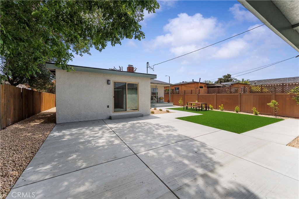 4307 Artesia Boulevard