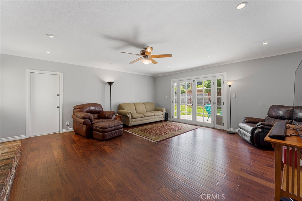 1200 S Pennsylvania Avenue