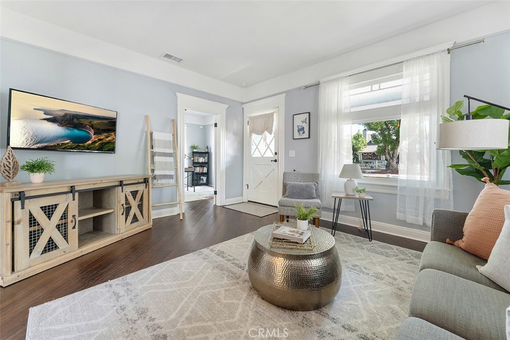 2280 Bonita Avenue