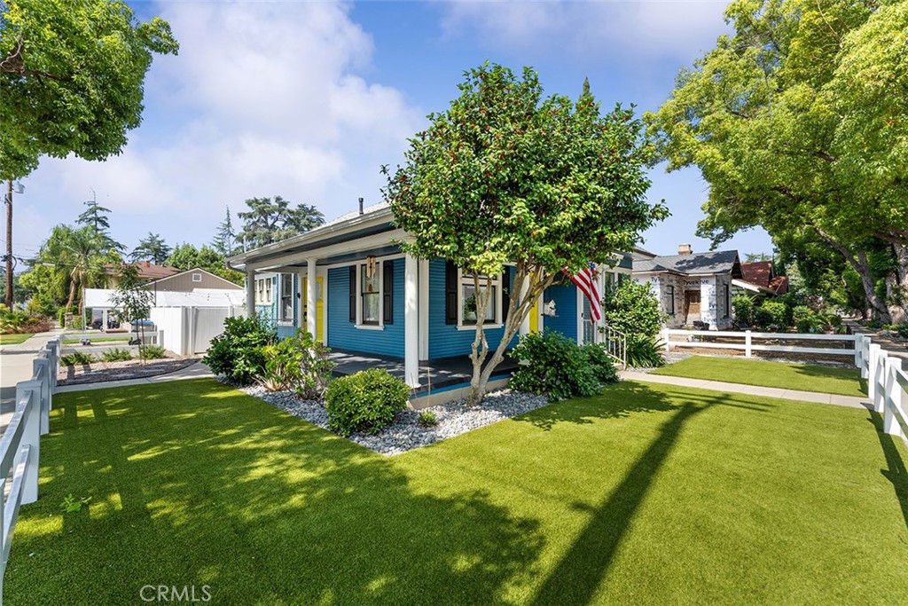 2280 Bonita Avenue