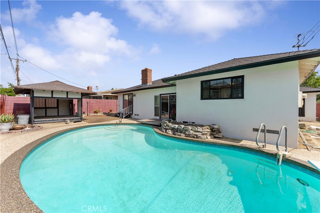 1315 E Wingate Street