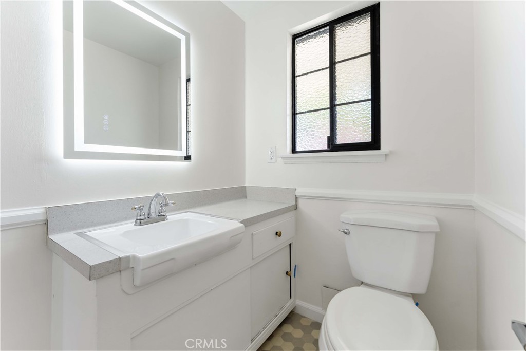 1315 E Wingate Street