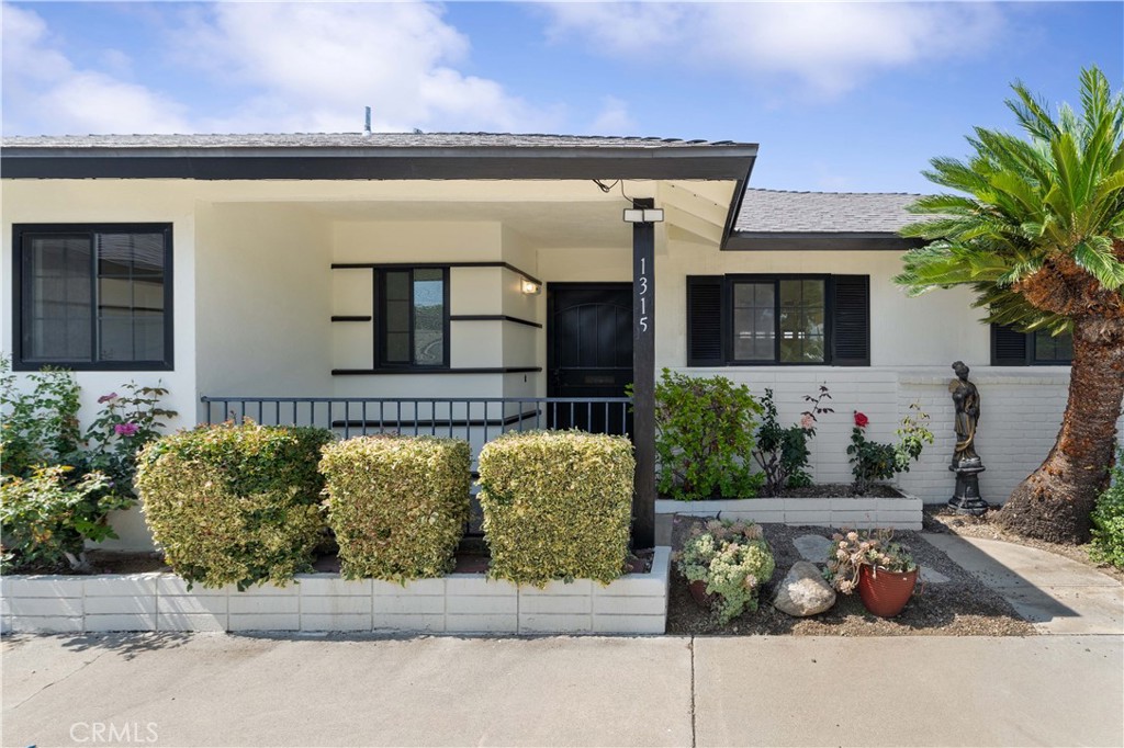 1315 E Wingate Street