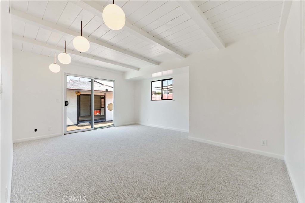 1315 E Wingate Street