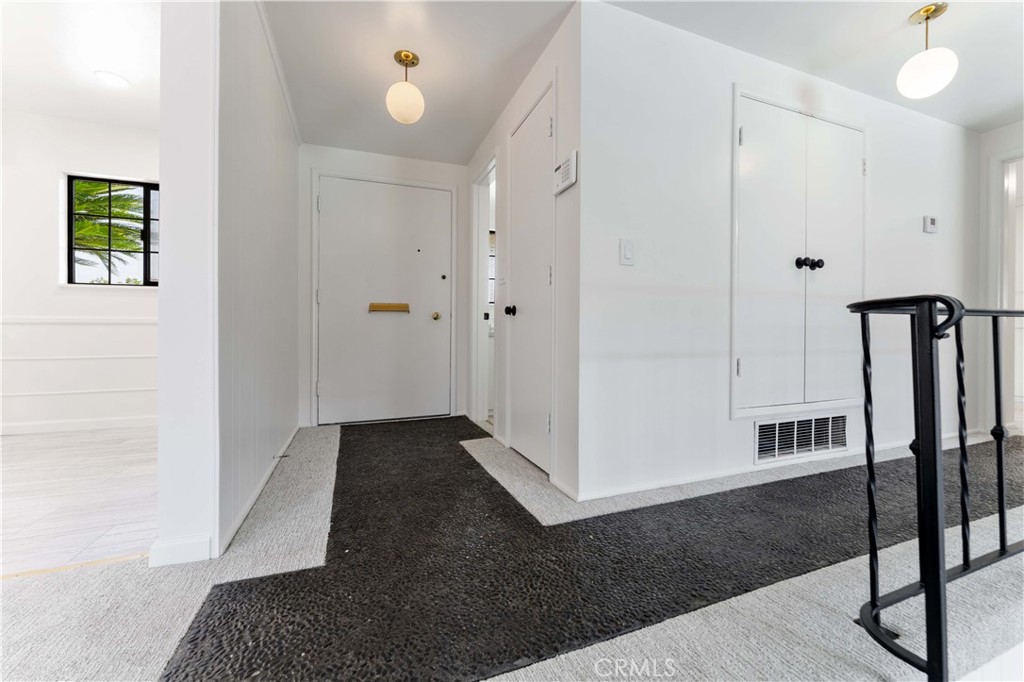 1315 E Wingate Street