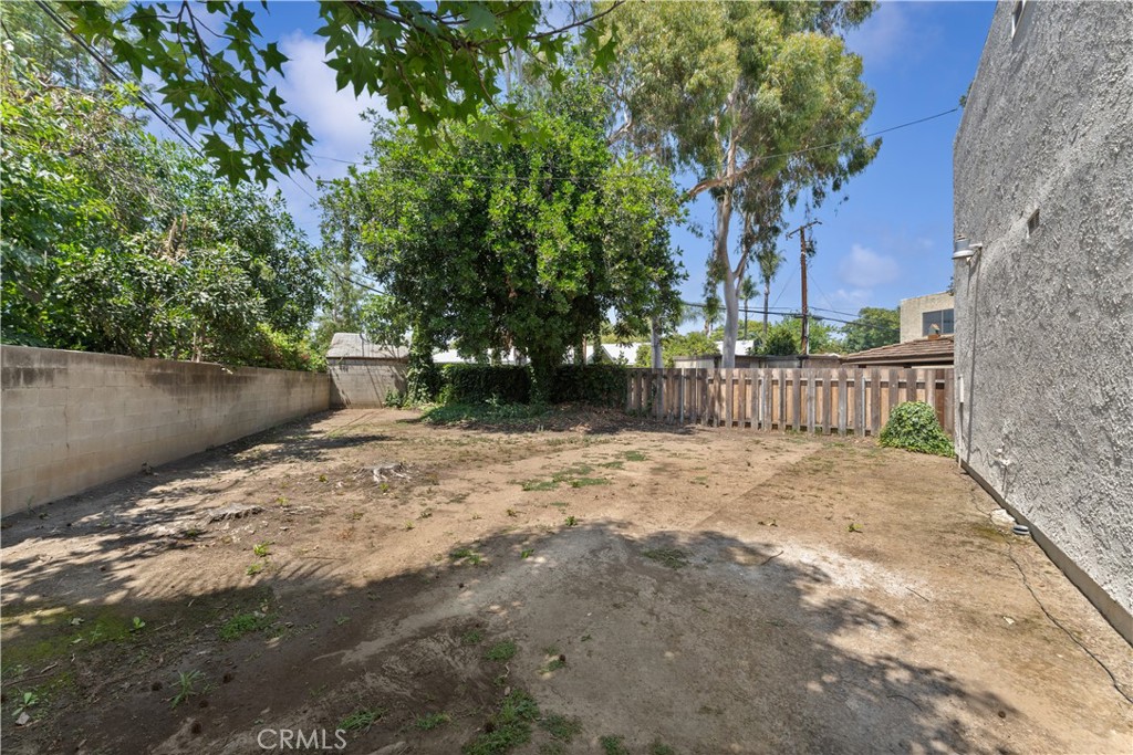 1553 Dennis Place