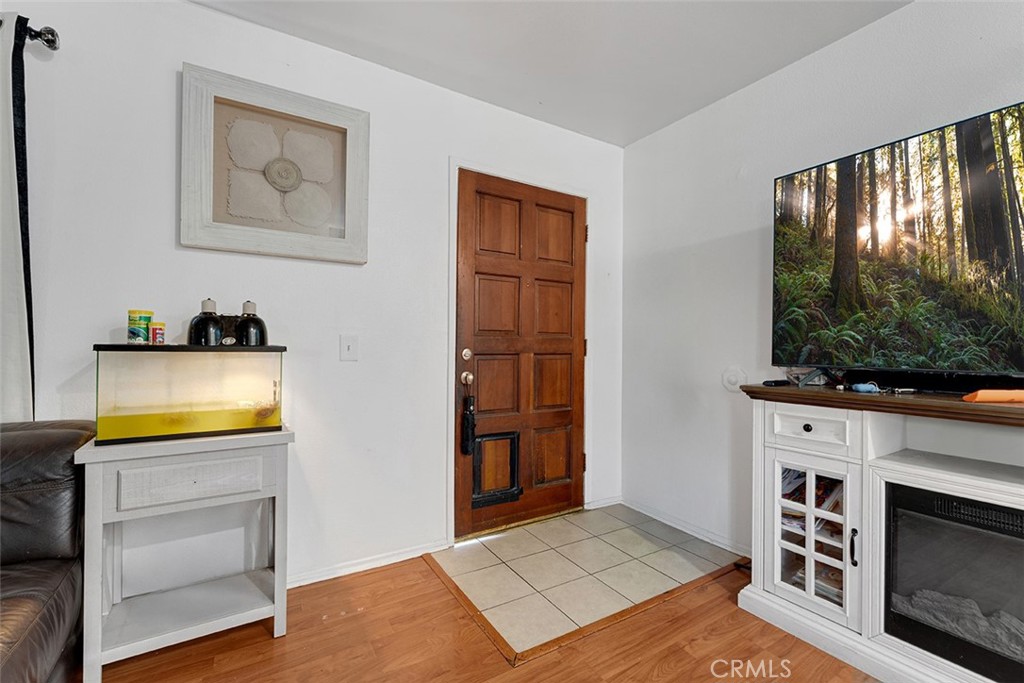 1553 Dennis Place